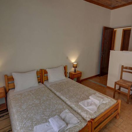 Mikeys Apartments Палеокастрица Экстерьер фото